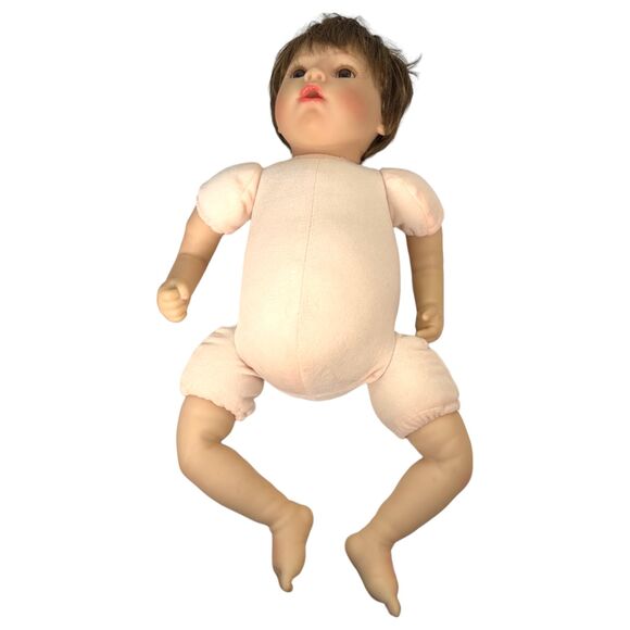 Aori Reborn Female Baby Brown Eyes and Hair - Picture 4 of 7